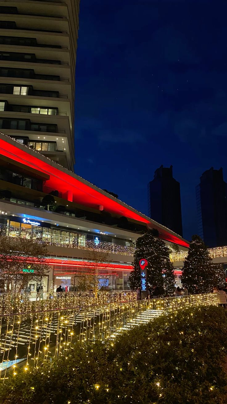 Modern, Sanat ve Alışveriş İstanbul Turu